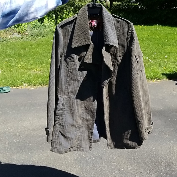 Jacket - Picture 7 of 8